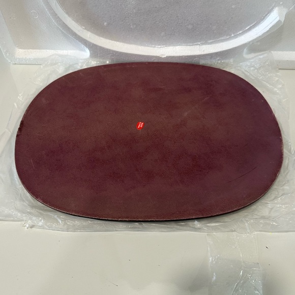 From the treasury of gifts 11 piece nativity set with wood base. - Picture 6 of 8